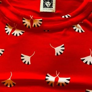 Anne Klein swing top red